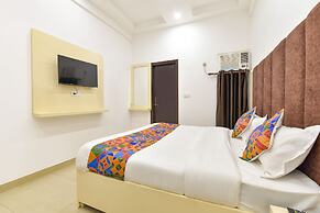 Fabhotel Pearl