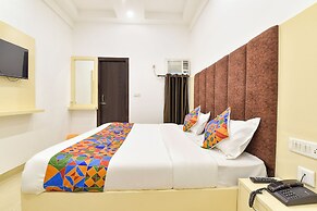 Fabhotel Pearl