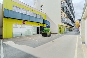 Apart loft hotel in Karlin