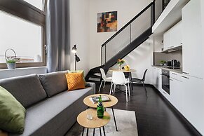 Apart loft hotel in Karlin