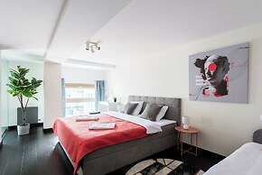 Apart loft hotel in Karlin