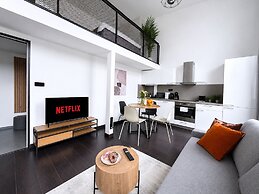 Apart loft hotel in Karlin