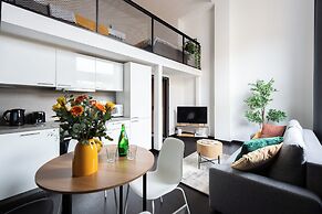 Apart loft hotel in Karlin