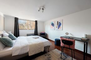 Apart loft hotel in Karlin
