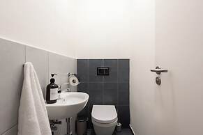 Apart loft hotel in Karlin