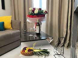 LUXSUITES