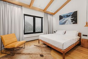 Mountain Retreat by Dukley