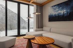 Mountain Retreat by Dukley