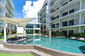 NaiHarn Duplex with Pool View UTL A310