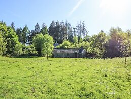 Cae'n Y Coed Barn