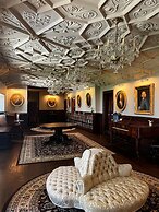 Lewtrenchard Manor