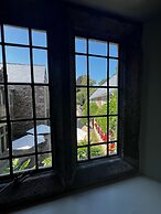 Lewtrenchard Manor