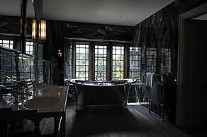 Lewtrenchard Manor
