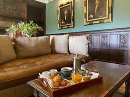 Lewtrenchard Manor