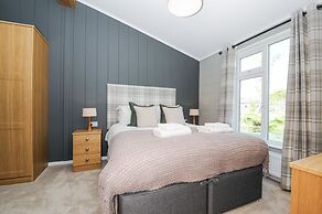 17 Meadow Retreat
