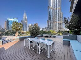 Sky Symphony 3BR Address Opera by Meerak
