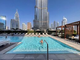 Sky Symphony 3BR Address Opera by Meerak