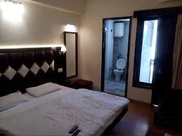 HOTEL MAYUR