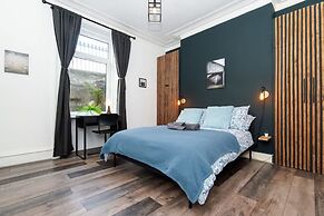 1 Bedroom Apartment-free Parking
