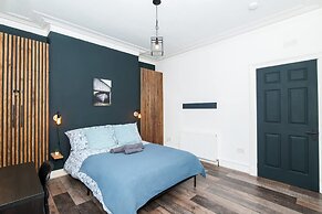 1 Bedroom Apartment-free Parking