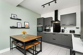 3 Bedroom House-free Parking