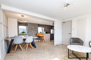 5 Bedroom Apartment - Galashiels