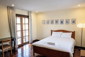 Seven Rabbit House