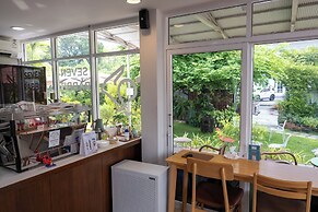 Seven Rabbit House