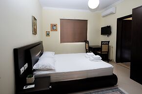 Opus Hotel