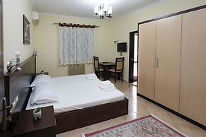 Opus Hotel