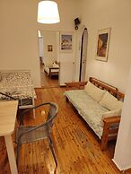 Cosy Open Large Studio By Galerious Parace Yr11