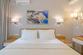 Sonja Apartments