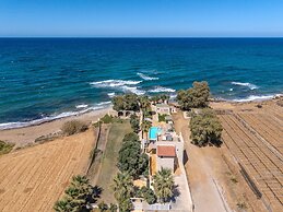 Almirikia Villa