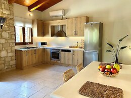Eros Villa