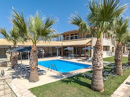Golden Sand Beach Villa Villa