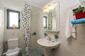 Giannis Villa