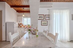 Helianthos Villas