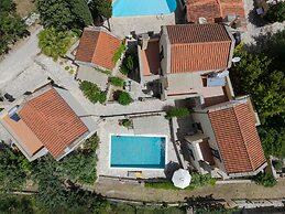 Helianthos Villas