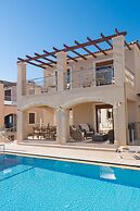 Irida Villa