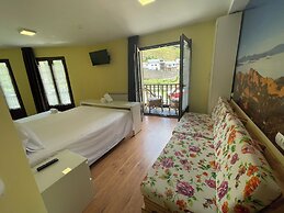 THE WAY HOTEL & SUITES