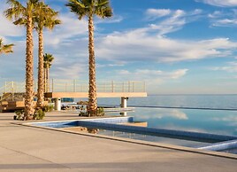 Beachy Condo - 2BR 2B