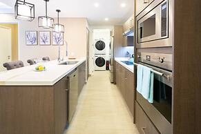 Beachy Condo - 2BR 2B