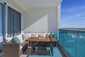 Beachy Condo - 2BR 2B