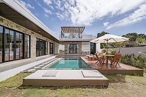 The Lotus Villa Uluwatu