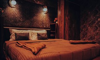 Pink Floyd Boutique Hotel