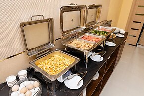 Astoria Plaza Hotel