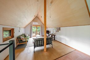 POROTO HOUSE