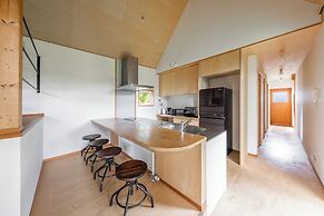 POROTO HOUSE