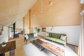 POROTO HOUSE
