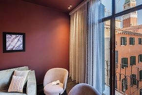 Palazzo Rota Luxury Apartments
